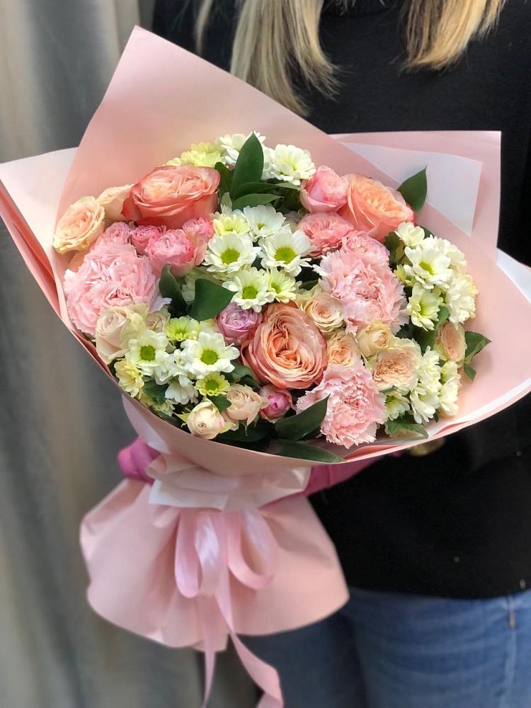 Букет цветов из: Гвоздики, Розы и Хризантемы в Московском