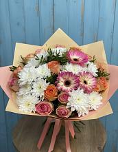 Букет цветов из:  Розы, Герберы и Хризантемы в Московском