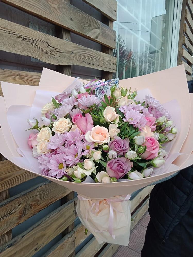 Букет цветов из: Розы и Хризантемы в Московском