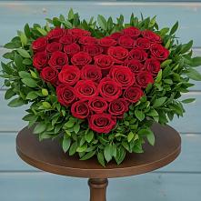 Цветочная композиция из Розы в виде сердца в Московском