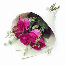 Букет цветов из:  Розы в Московском