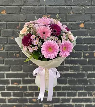Букет цветов из:  Герберы и Хризантемы в Московском