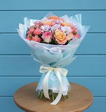 Букет цветов из:  Хризантемы и Розы в Московском