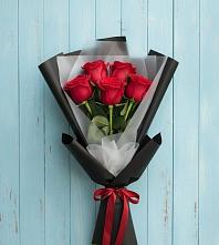 Букет цветов из:  Розы в Московском