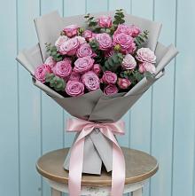 Букет цветов из:  Розы #REPLACE_PRED# Московском